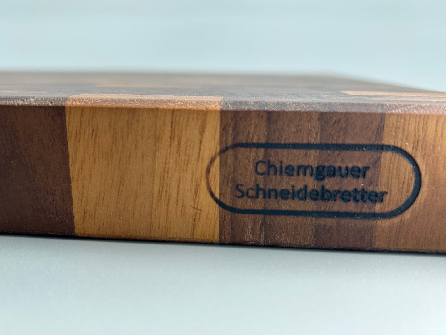 Schneidebrett Nussbaum Hirnholz  40x30x3,5 cm