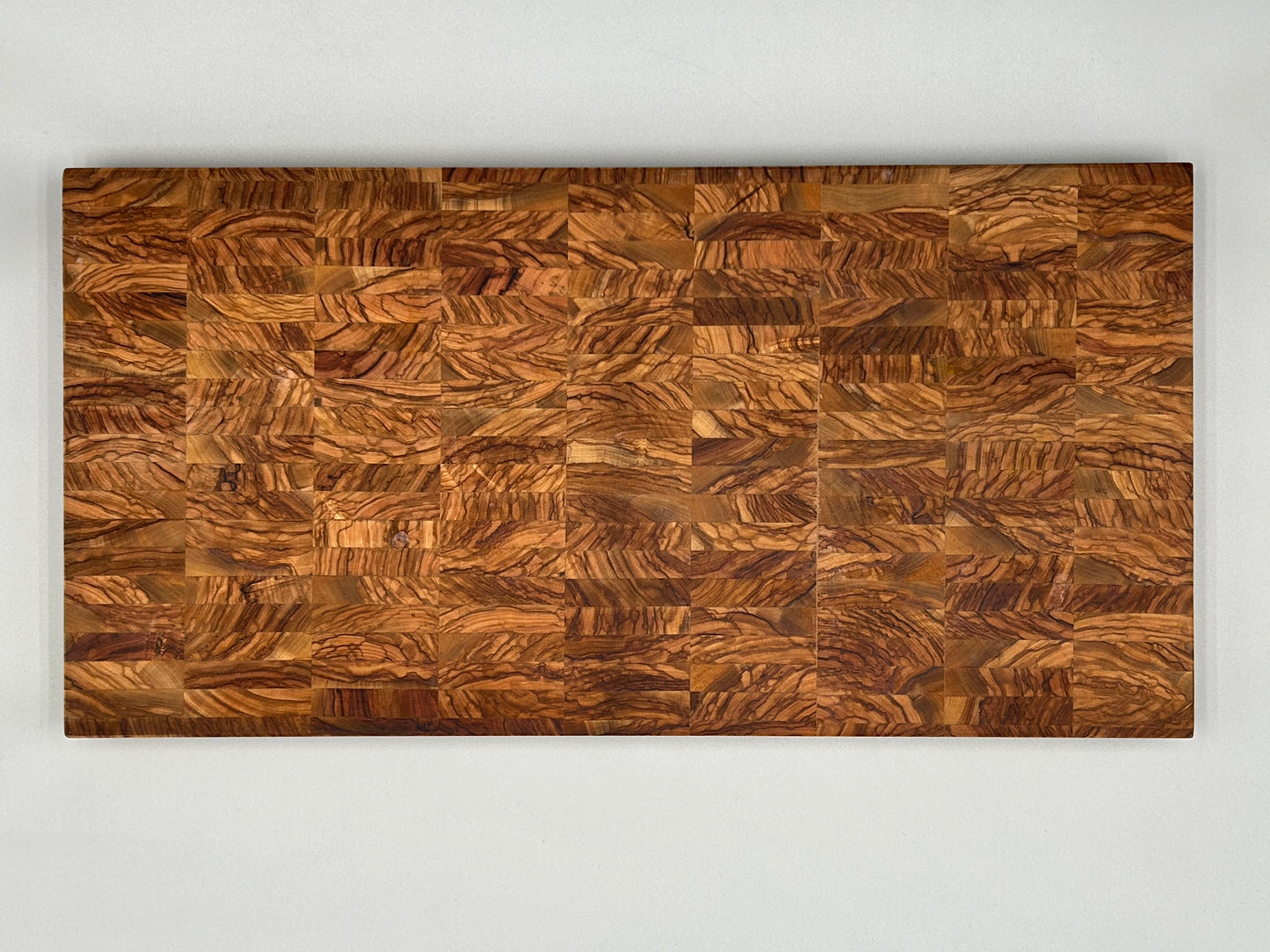 Großes Schneidebrett Olive Hirnholz 60x30x4 cm