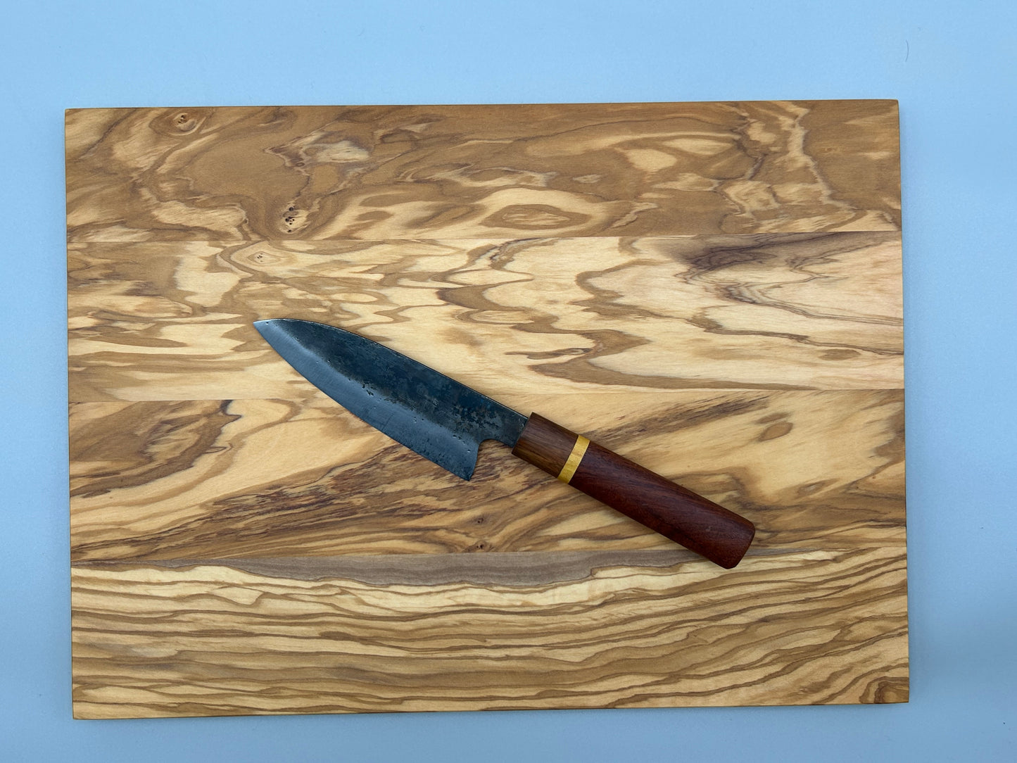 Olivenholz-Schneidebrett groß 40x29x1,3 cm